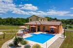 Kuca, Pazin, Trviž, prodaja, 700000 €, 300 m2