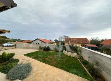 Kuca, Medulin, prodaja, 270000 €, 66 m2