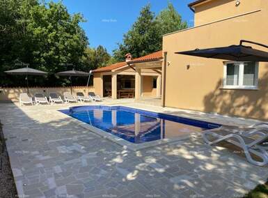 Kuca, Raša, prodaja, 480000 €, 200 m2