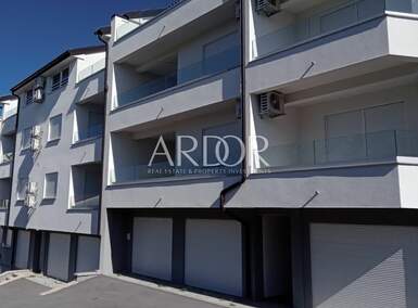 Trosoban stan, Crikvenica, prodaja, 243135 €, 54 m2