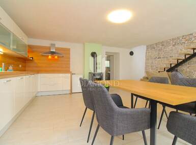 Kuca, Raša, Koromačno, najam, 800 €, 140 m2