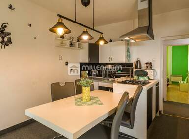 Dvosoban stan, Rijeka, Zamet, najam, 750 €, 55 m2