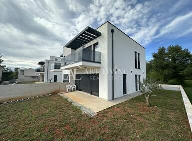 Kuca, Novigrad, prodaja, 640000 €, 125 m2