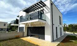 Kuca, Novigrad, prodaja, 590000 €, 125 m2