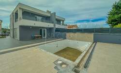 Kuca, Novigrad, prodaja, 545000 €, 135 m2