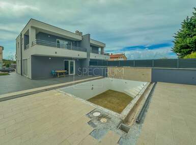 Kuca, Novigrad, prodaja, 545000 €, 135 m2