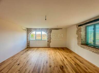 Trosoban stan, Buje, prodaja, 202500 €, 61 m2