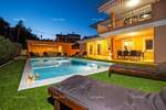 Kuca, Rovinj, prodaja, 1050000 €, 550 m2