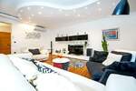 Kuca, Rovinj, prodaja, 1050000 €, 550 m2