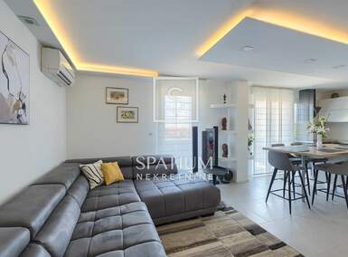 Cetvorosoban stan, Pula, Kaštanjer, prodaja, 395000 €, 106 m2