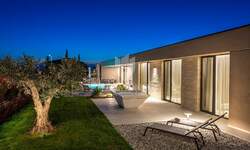 Kuca, Poreč, prodaja, 1350000 €, 248 m2