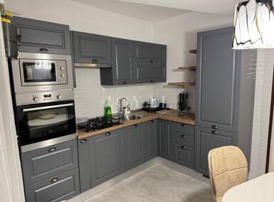 Trosoban stan, Rijeka, Podmurvice, najam, 800 €, 82 m2