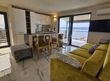 Trosoban stan, Crikvenica, prodaja, 245000 €, 55 m2