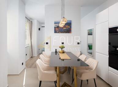 Trosoban stan, Pula, Centar, prodaja, 490000 €, 67 m2