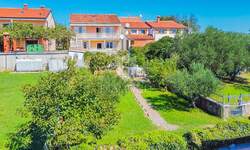 Kuca, Umag, prodaja, 385000 €, 188 m2
