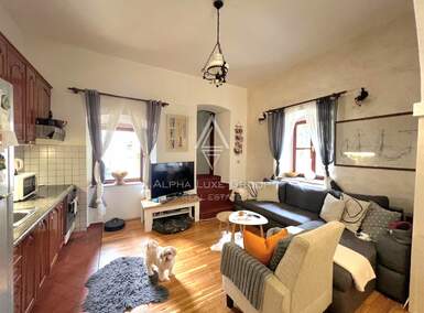 Trosoban stan, Poreč, prodaja, 1 €, 65 m2