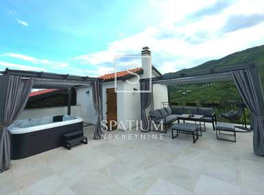 Kuca, Mošćenička Draga, Brseč, prodaja, 310000 €, 130 m2