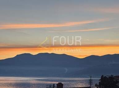 Cetvorosoban stan, Rijeka, Kantrida, prodaja, 332000 €, 83 m2
