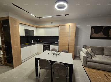 Jednosoban stan, Pula, prodaja, 263000 €, 69 m2