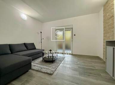 Trosoban stan, Crikvenica, Dramalj, najam, 750 €, 70 m2