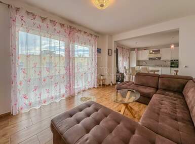 Cetvorosoban stan, Novigrad, prodaja, 560000 €, 120 m2