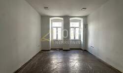 Poslovni prostor, Rijeka, Centar, najam, 850 €, 60 m2