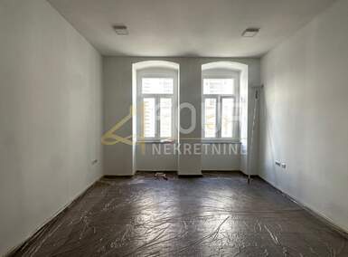 Poslovni prostor, Rijeka, Centar, najam, 850 €, 60 m2