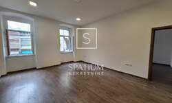 Poslovni prostor, Rijeka, Centar, najam, 850 €, 60 m2