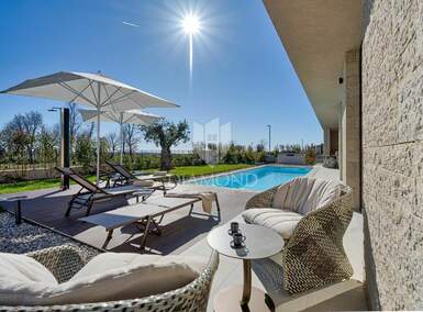 Kuca, Poreč, prodaja, 1300000 €, 234 m2