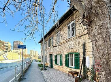 Trosoban stan, Šibenik, Grad, prodaja, 180000 €, 66 m2