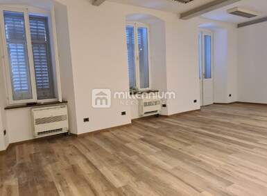 Poslovni prostor, Rijeka, Centar, najam, 1000 €, 63 m2