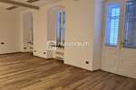 Poslovni prostor, Rijeka, Centar, najam, 1000 €, 63 m2