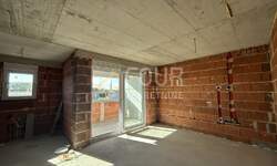 Trosoban stan, Pula, Valdebek, prodaja, 246600 €, 54 m2