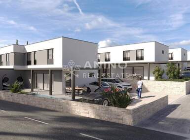 Cetvorosoban stan, Kolan, Mandre, prodaja, 330000 €, 82 m2
