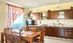 Kuca, Labin, prodaja, 370000 €, 166 m2