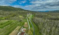 Zemljiste, Motovun, prodaja, 165000 €, 2277 m2
