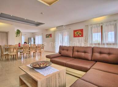 Kuca, Svetvinčenat, Štokovci, prodaja, 650000 €, 294 m2