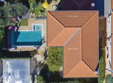 Kuca, Novigrad, prodaja, 550000 €, 155 m2
