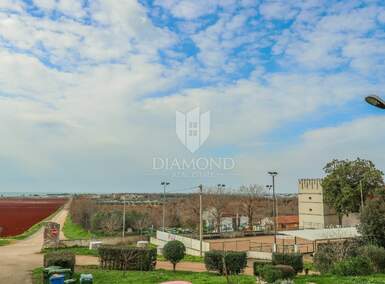 Trosoban stan, Umag, prodaja, 150000 €, 62 m2