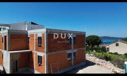 Trosoban stan, Šibenik, Brodarica, prodaja, 275000 €, 70 m2