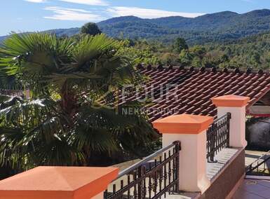 Kuca, Matulji, prodaja, 239000 €, 218 m2