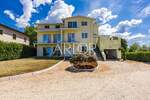 Kuca, Umag, prodaja, 829000 €, 380 m2