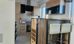 Trosoban stan, Bale, prodaja, 320000 €, 88 m2