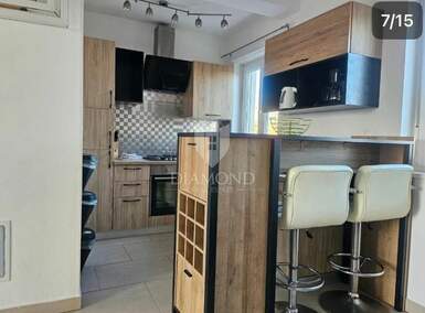Trosoban stan, Bale, prodaja, 280000 €, 88 m2