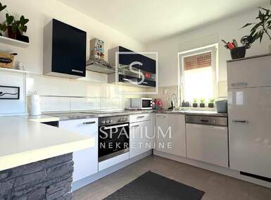 Stan, Viškovo, prodaja, 335000 €, 141 m2