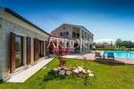 Kuca, Poreč, prodaja, 880000 €, 250 m2