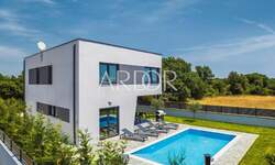 Kuca, Pula, Centar, prodaja, 649000 €, 180 m2