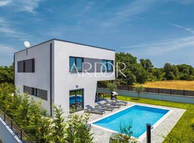 Kuca, Pula, Centar, prodaja, 649000 €, 180 m2