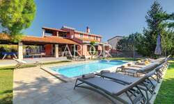 Kuca, Pula, Centar, prodaja, 870000 €, 350 m2