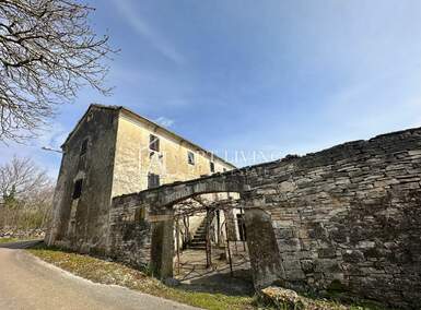 Kuca, Grožnjan, prodaja, 170000 €, 300 m2